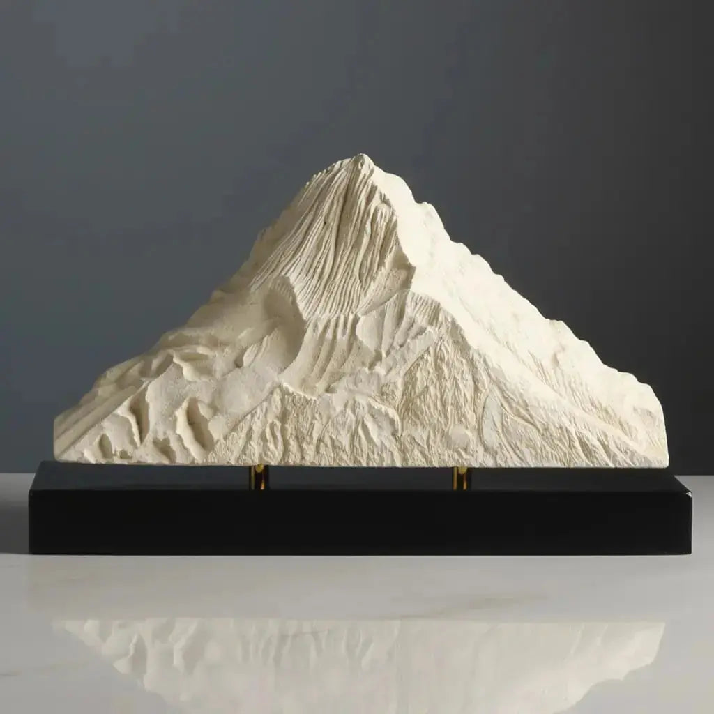 Alpamayo Sculpture (Cordillera Blanca, Peru) Sculpted Peaks
