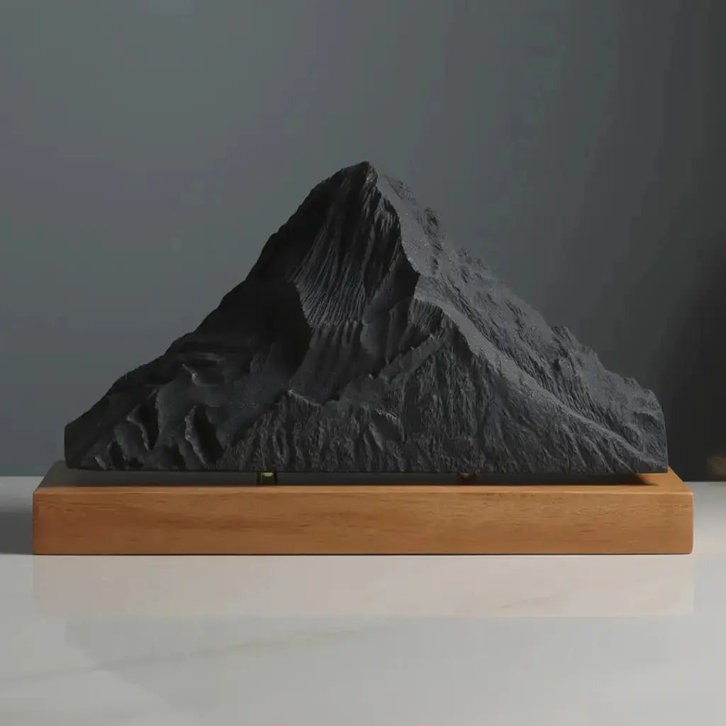 Alpamayo Sculpture (Cordillera Blanca, Peru) Sculpted Peaks