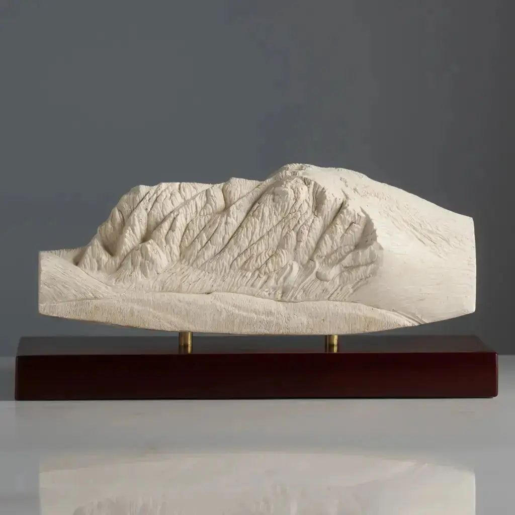 Ben Nevis Sculpture (Scottish Highlands, Scotland) Sculpted Peaks