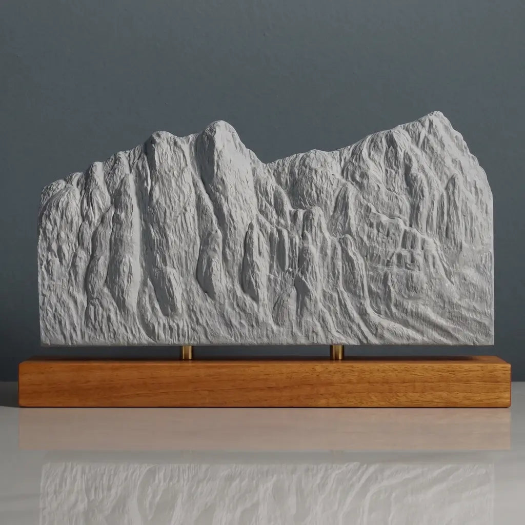 Bulldog Cliffs Sculpture - Salt River Sculpted Peaks