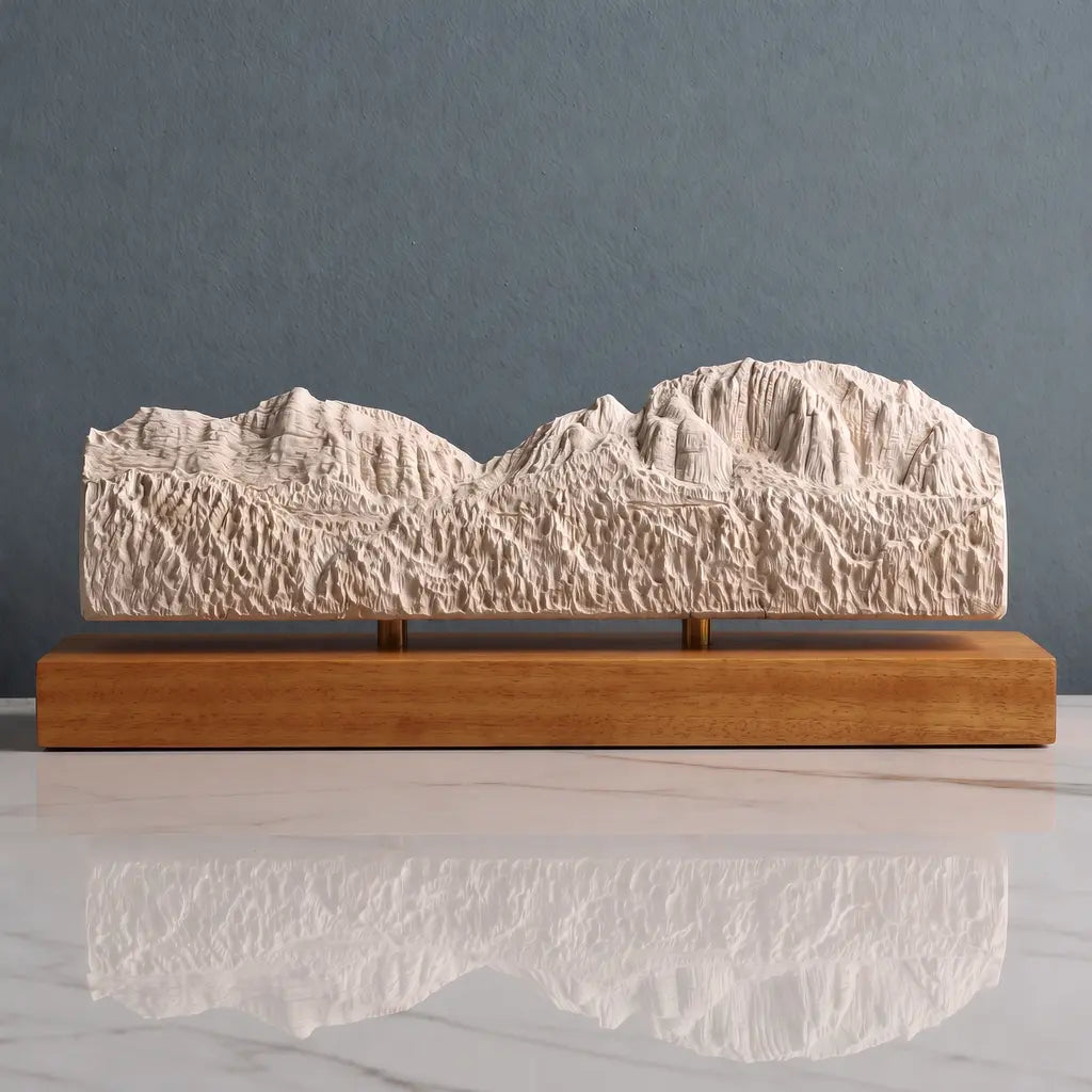 Capitol Butte Sculpture - Thunder Mountain Trail Sculpted Peaks