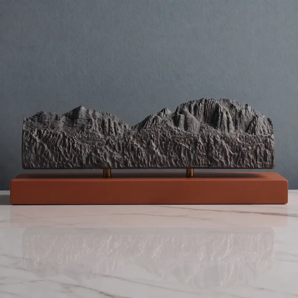 Capitol Butte Sculpture - Thunder Mountain Trail Sculpted Peaks