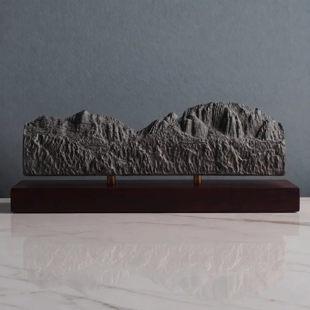 Capitol Butte Sculpture - Thunder Mountain Trail Sculpted Peaks
