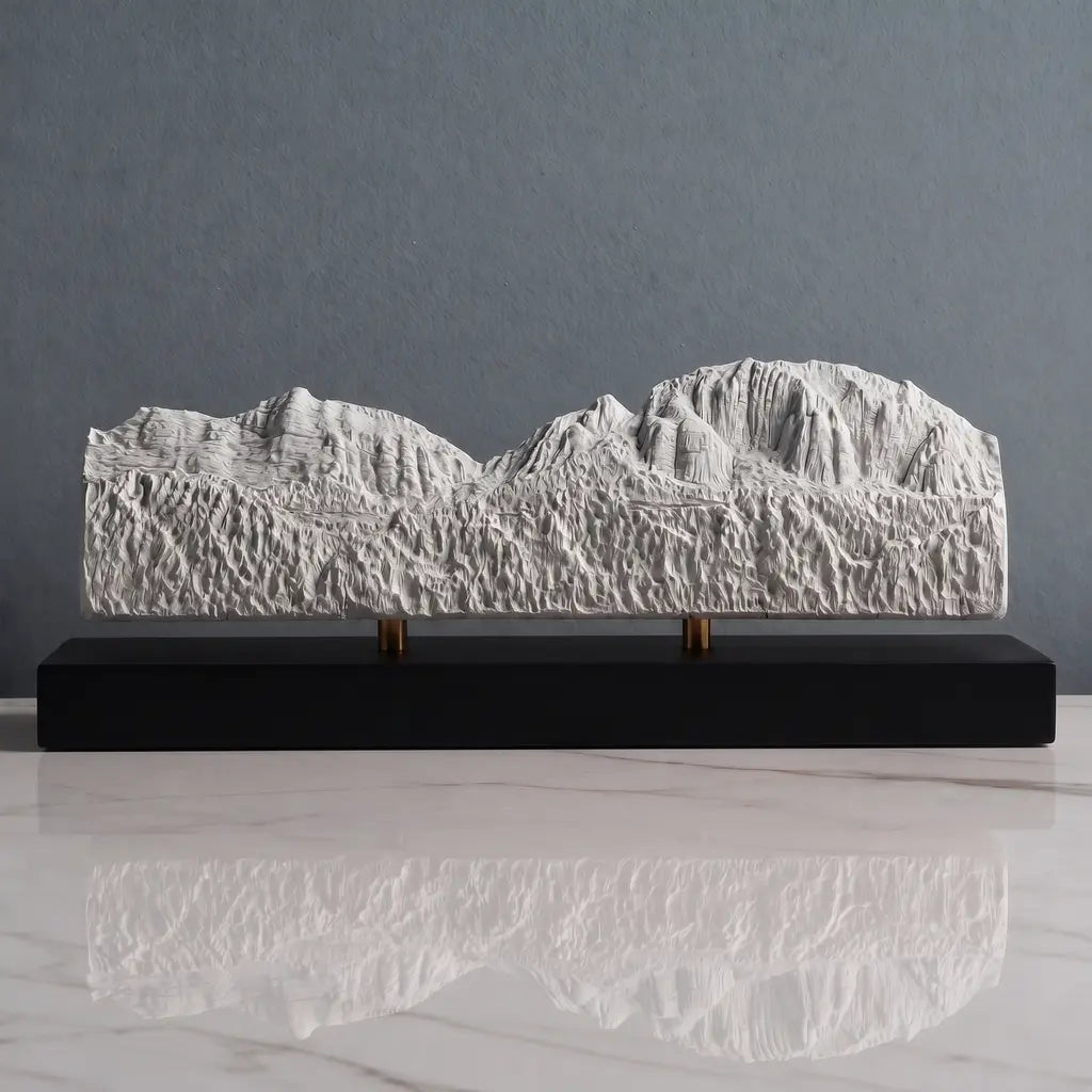 Capitol Butte Sculpture - Thunder Mountain Trail Sculpted Peaks