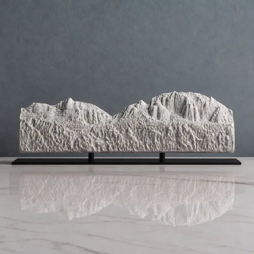 Capitol Butte Sculpture - Thunder Mountain Trail Sculpted Peaks