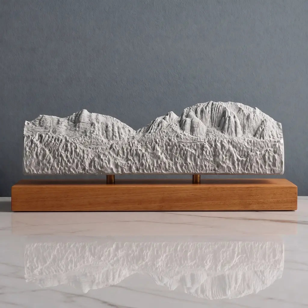 Capitol Butte Sculpture - Thunder Mountain Trail Sculpted Peaks