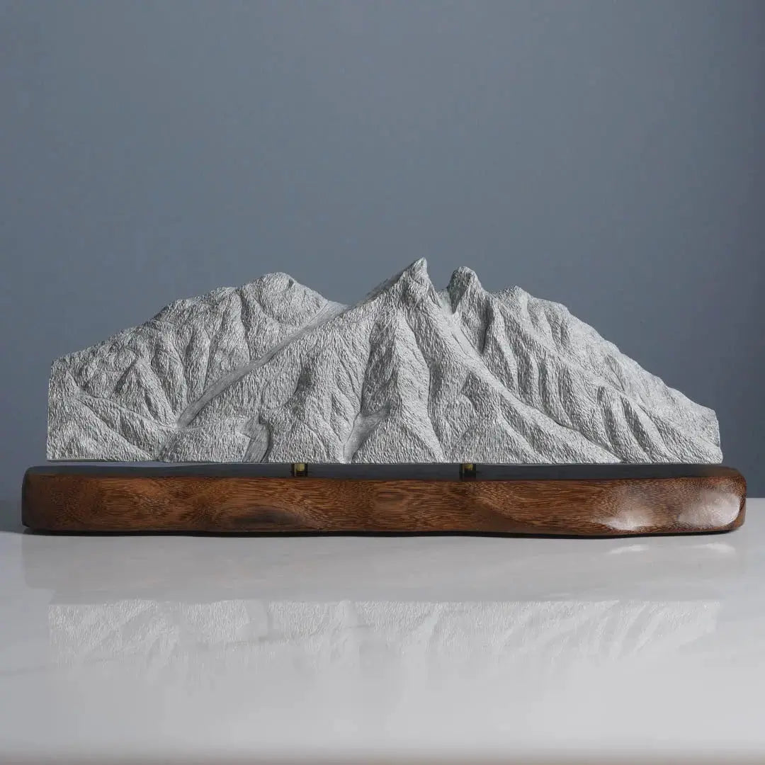 Cerro de la Silla Sculpture (Mexico) Sculpted Peaks