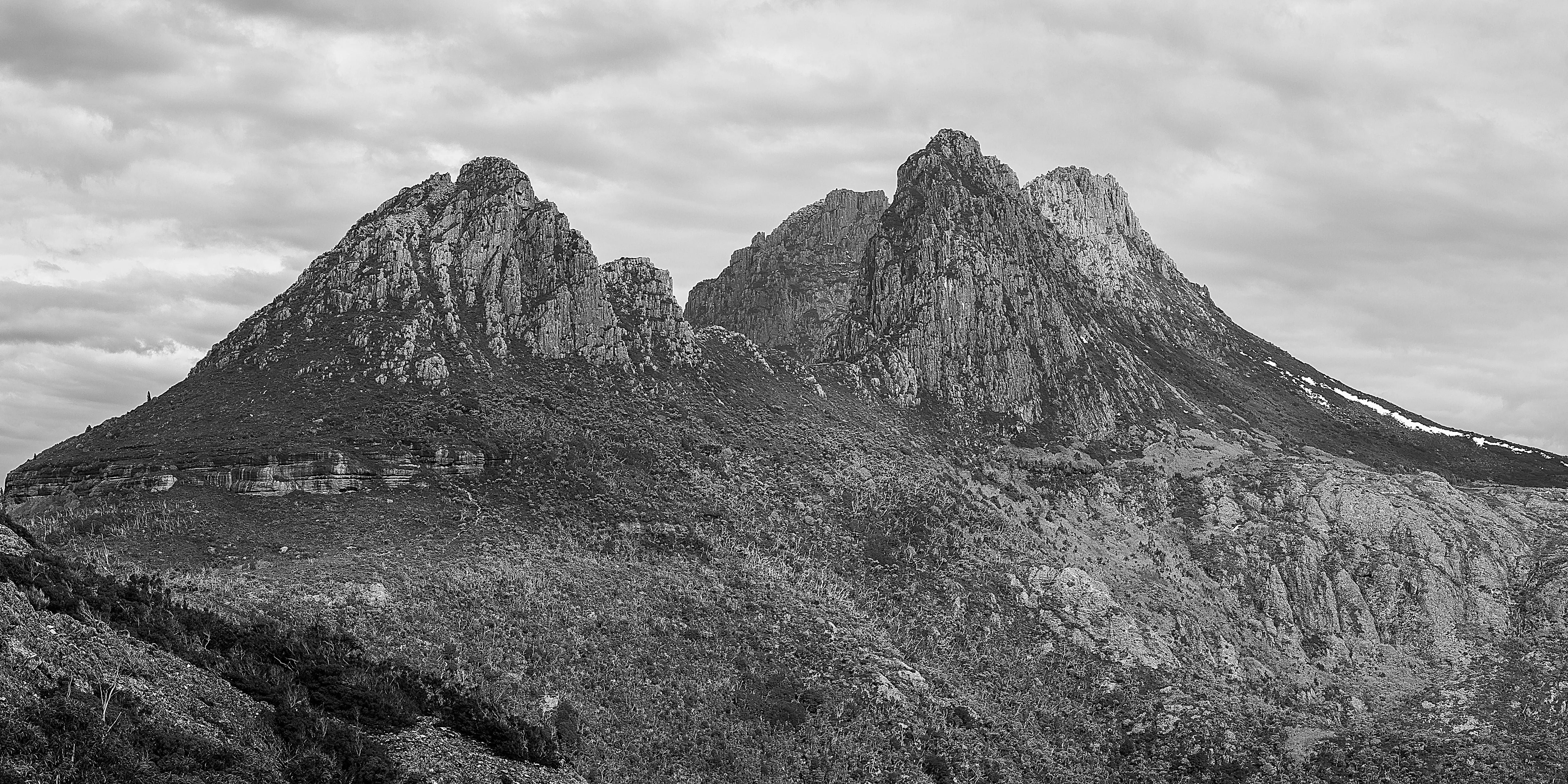 Cradle Mountain (Dove Lake, Tasmania) First Edition Sculpted Peaks