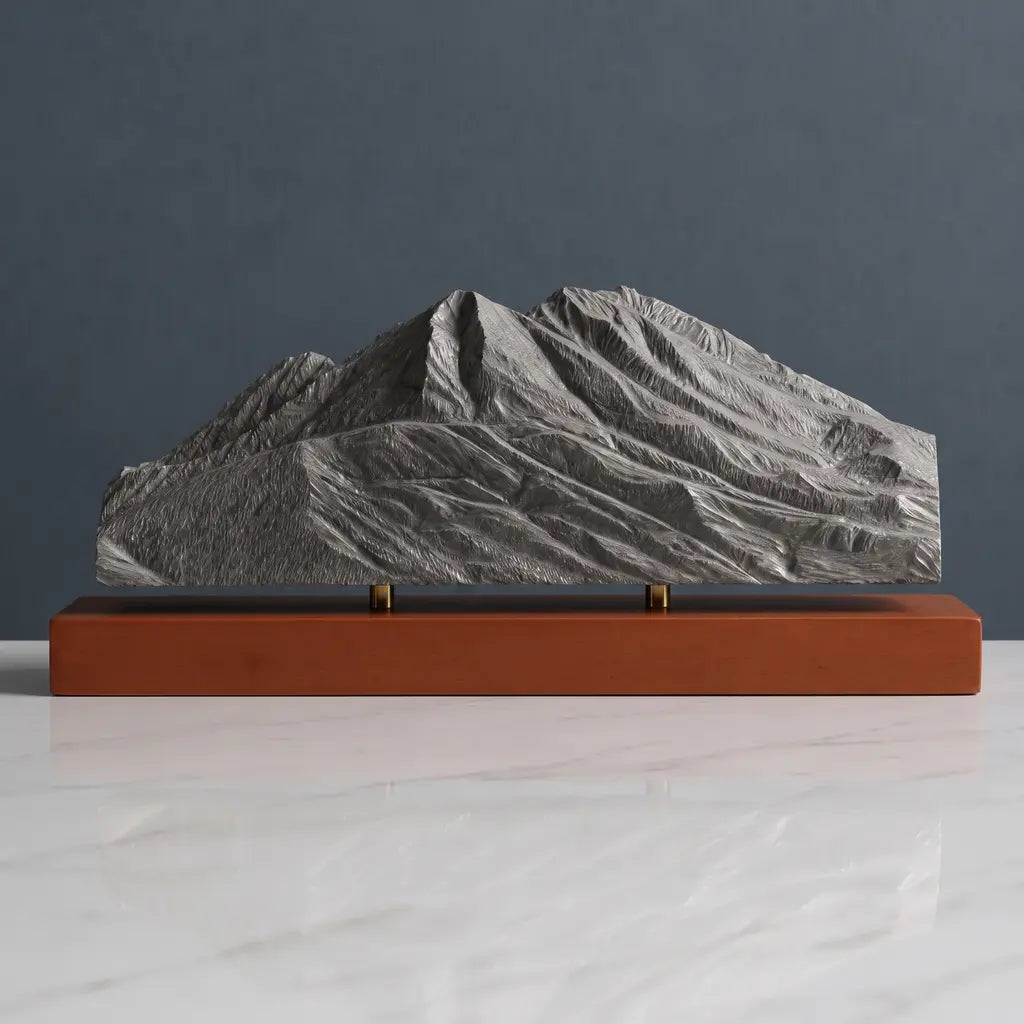 Emigrant Peak Sculpture (Paradise Valley, Montana) Sculpted Peaks
