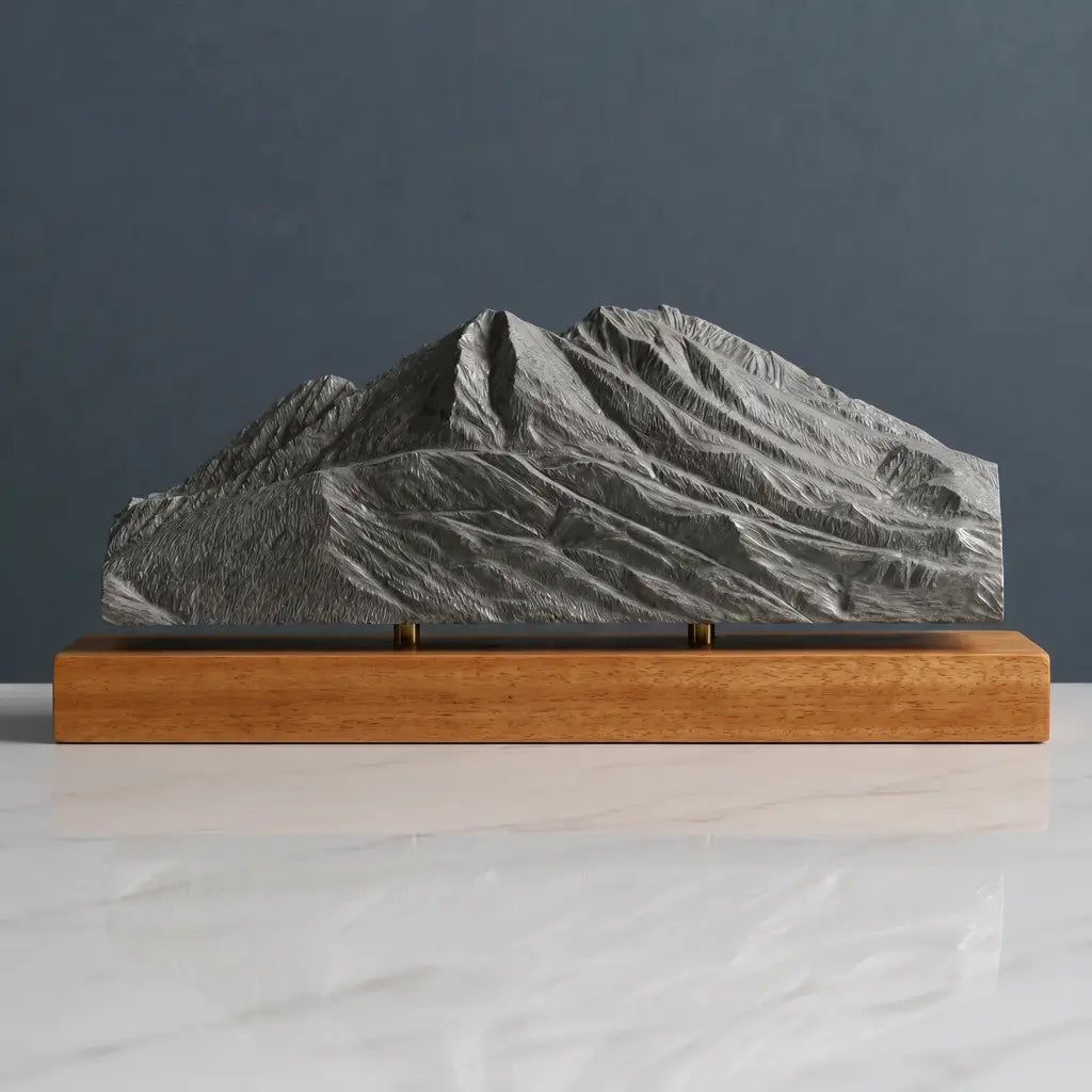Emigrant Peak Sculpture (Paradise Valley, Montana) Sculpted Peaks