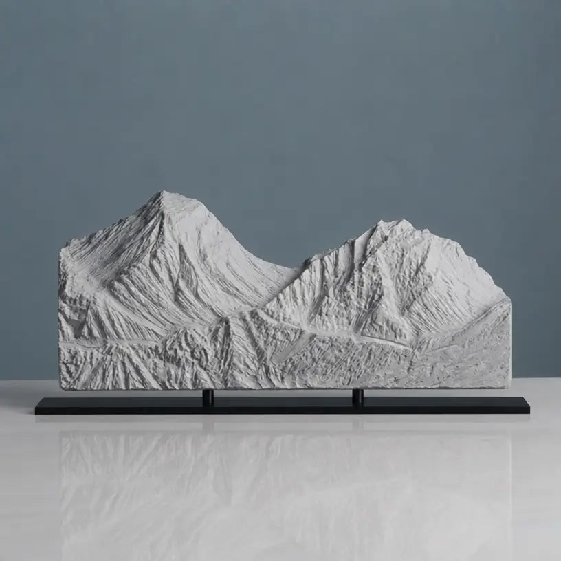 Everest & Lhotse Sculpture (Himalayas, Nepal–Tibet) Sculpted Peaks