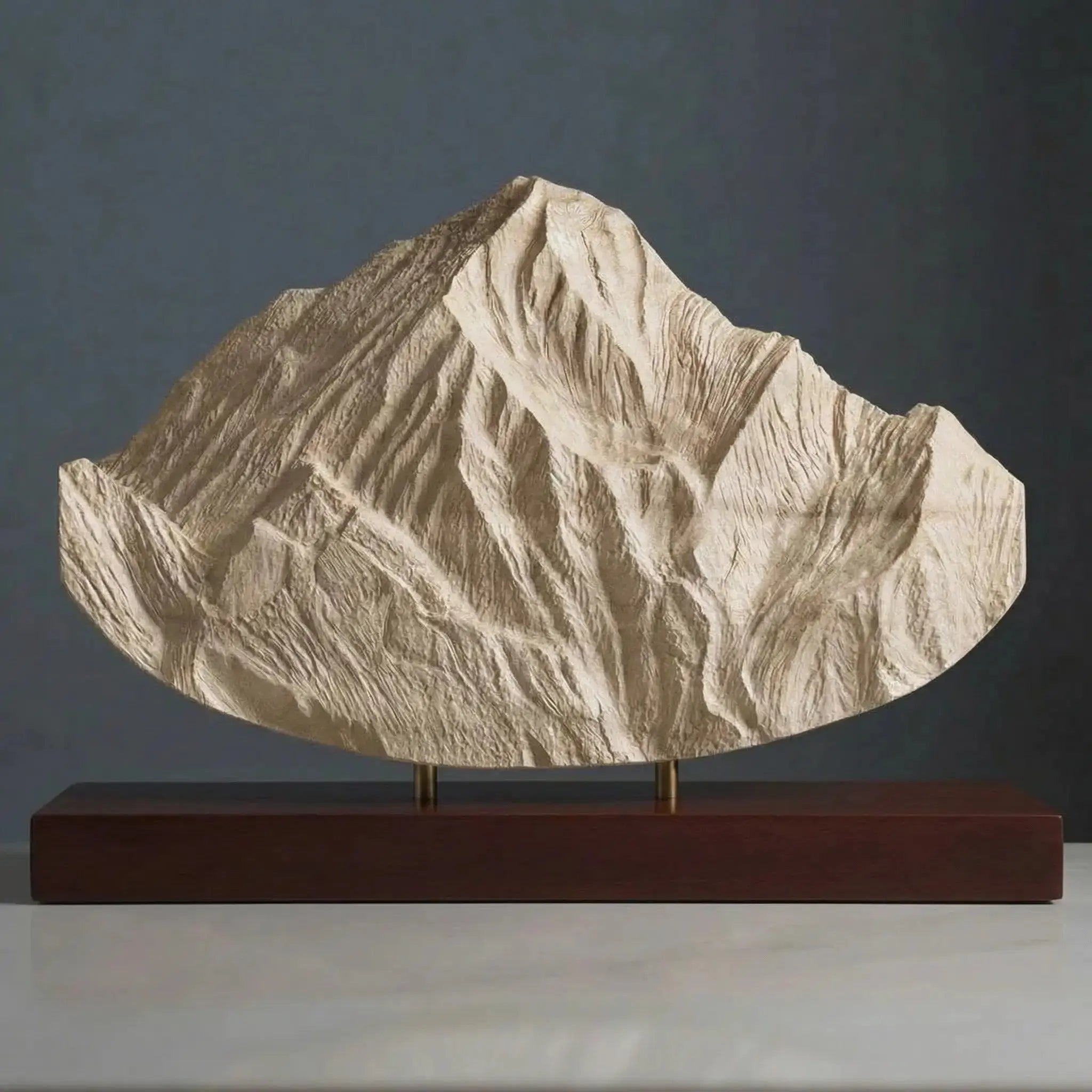 Everest Sculpture w/ Round Bottom (Mahalangur Himal, Nepal–Tibet) Sculpted Peaks