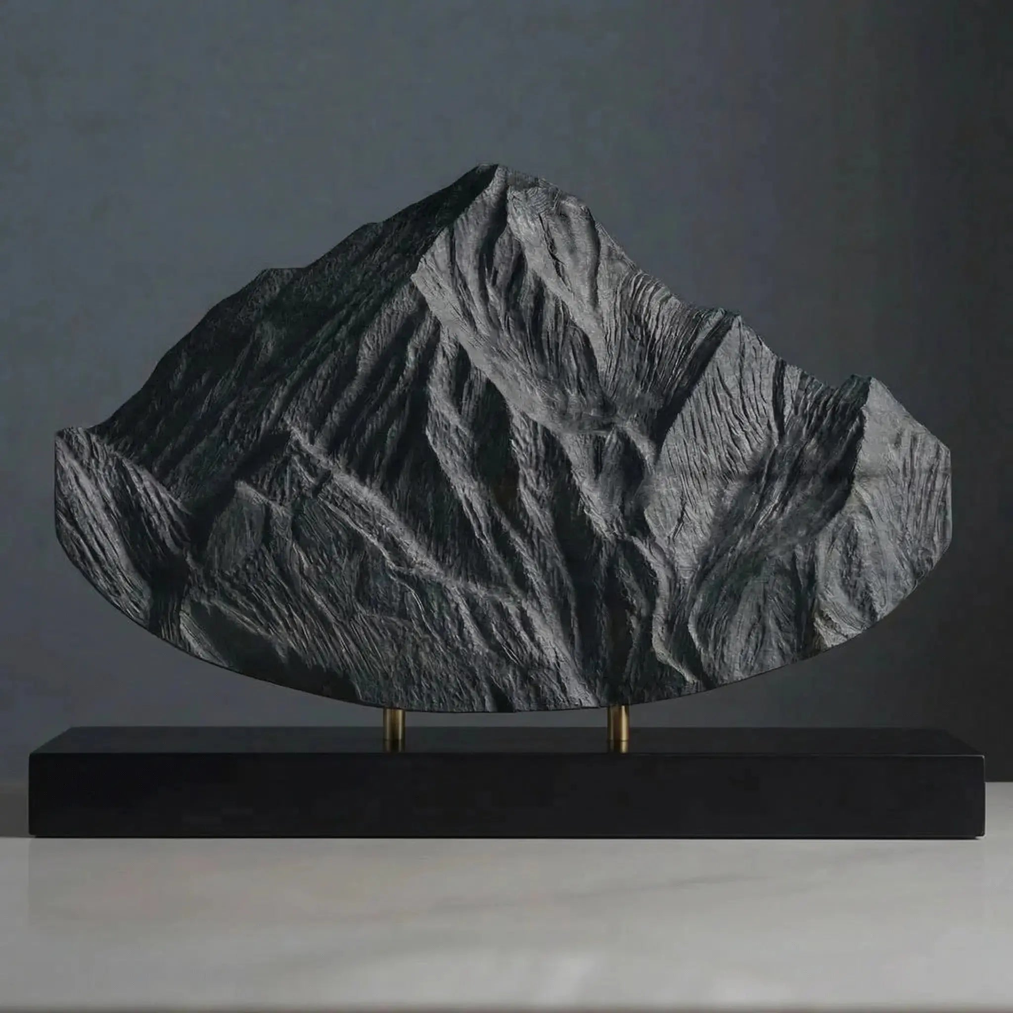 Everest Sculpture w/ Round Bottom (Mahalangur Himal, Nepal–Tibet) Sculpted Peaks