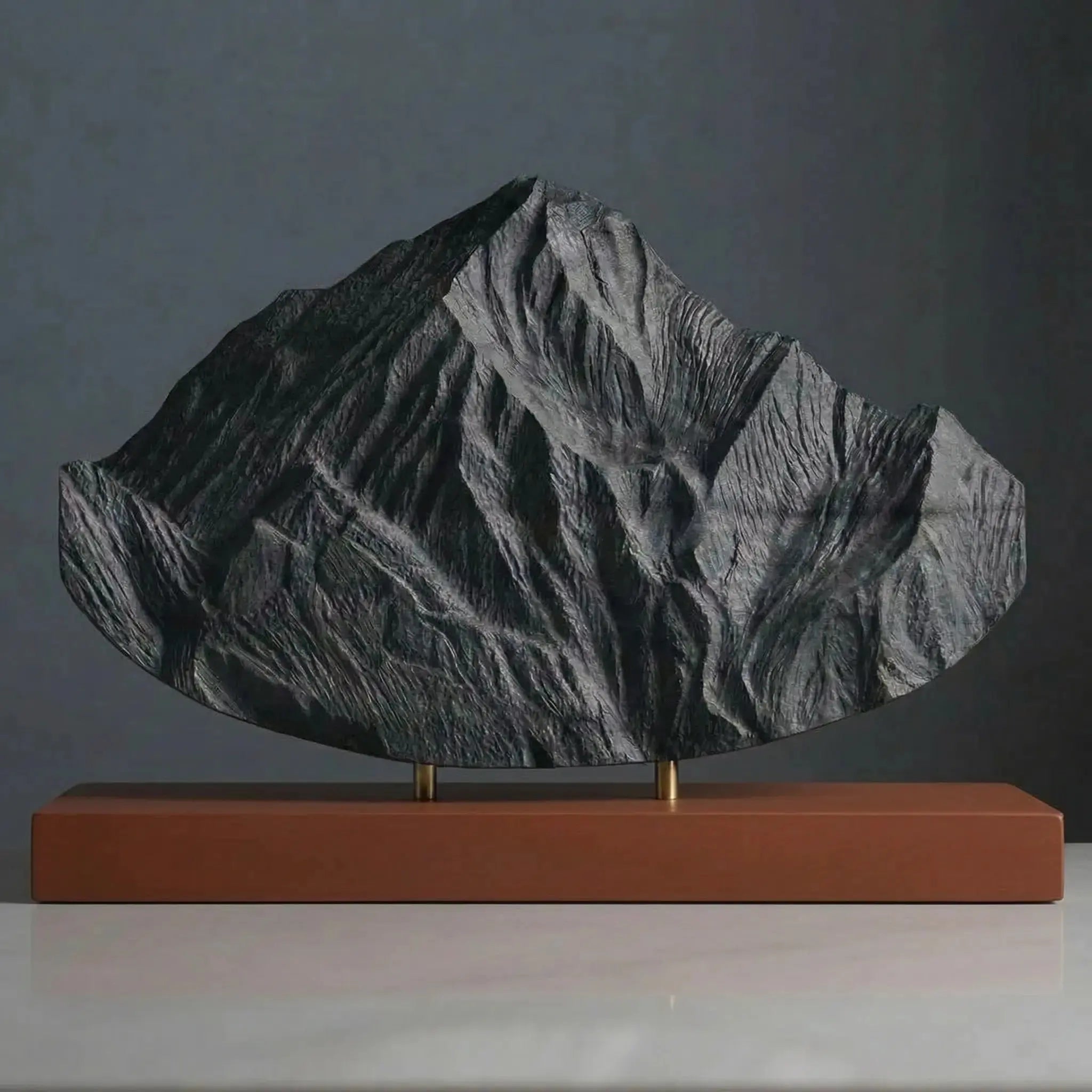 Everest Sculpture w/ Round Bottom (Mahalangur Himal, Nepal–Tibet) Sculpted Peaks