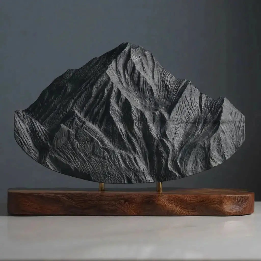 Everest Sculpture w/ Round Bottom (Mahalangur Himal, Nepal–Tibet) Sculpted Peaks