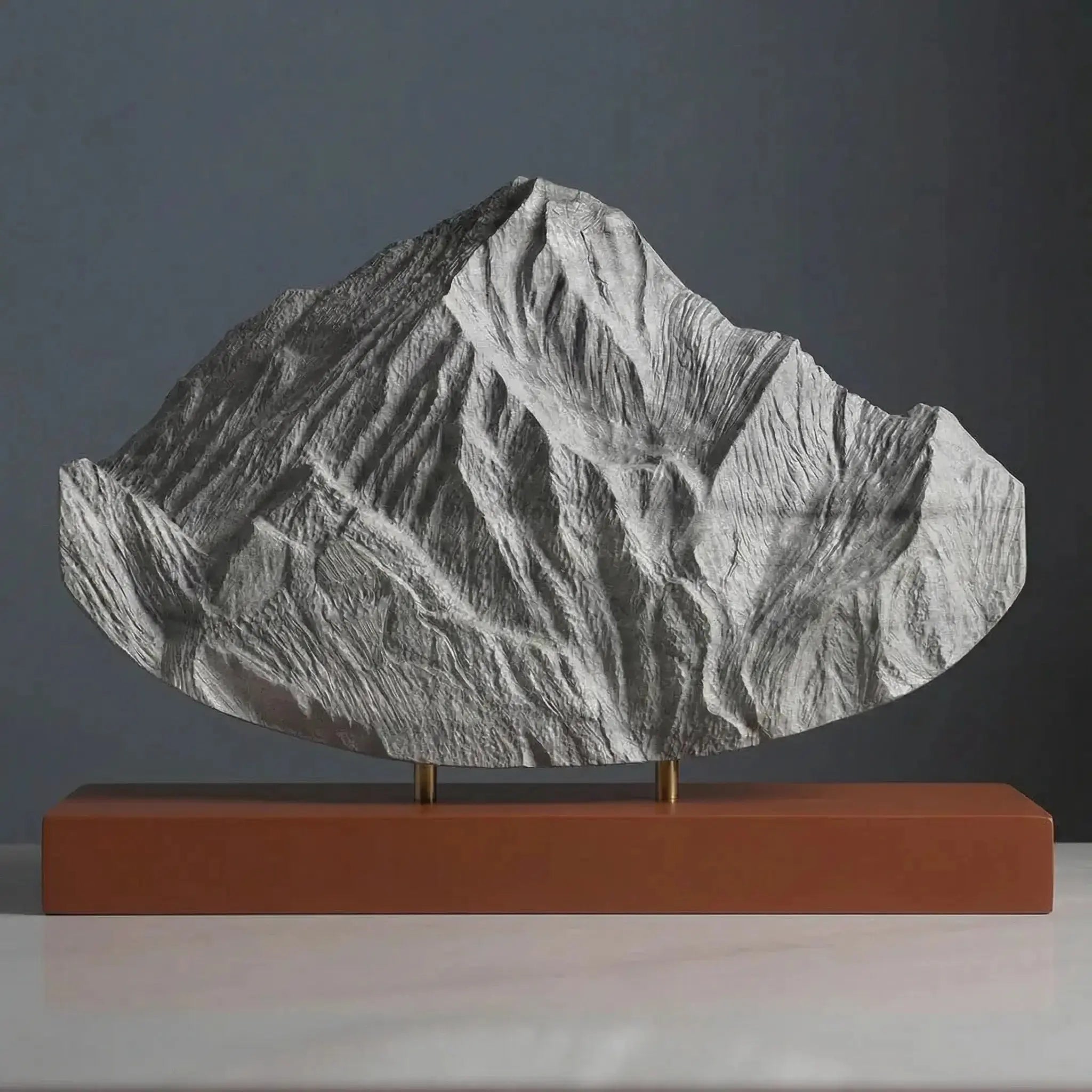 Everest Sculpture w/ Round Bottom (Mahalangur Himal, Nepal–Tibet) Sculpted Peaks