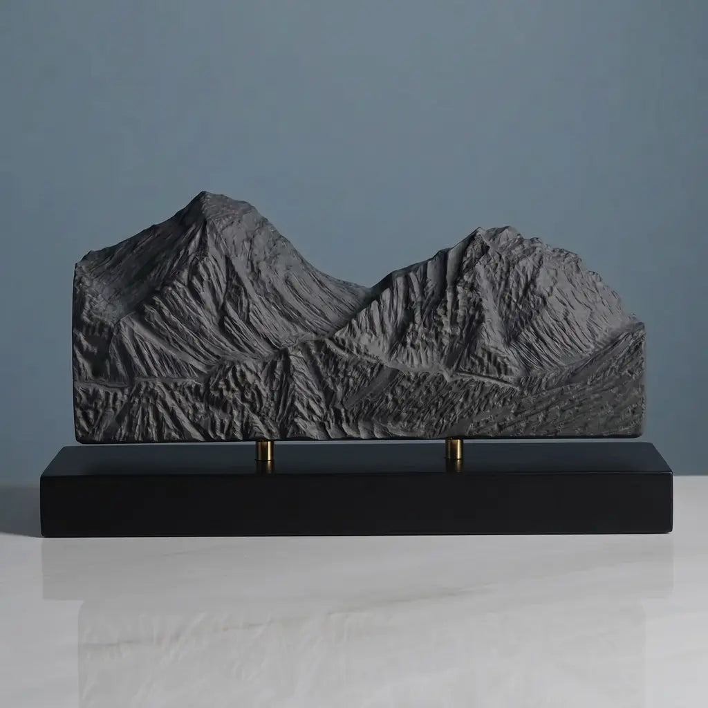 Everest & Lhotse Sculpture (Himalayas, Nepal–Tibet) Sculpted Peaks