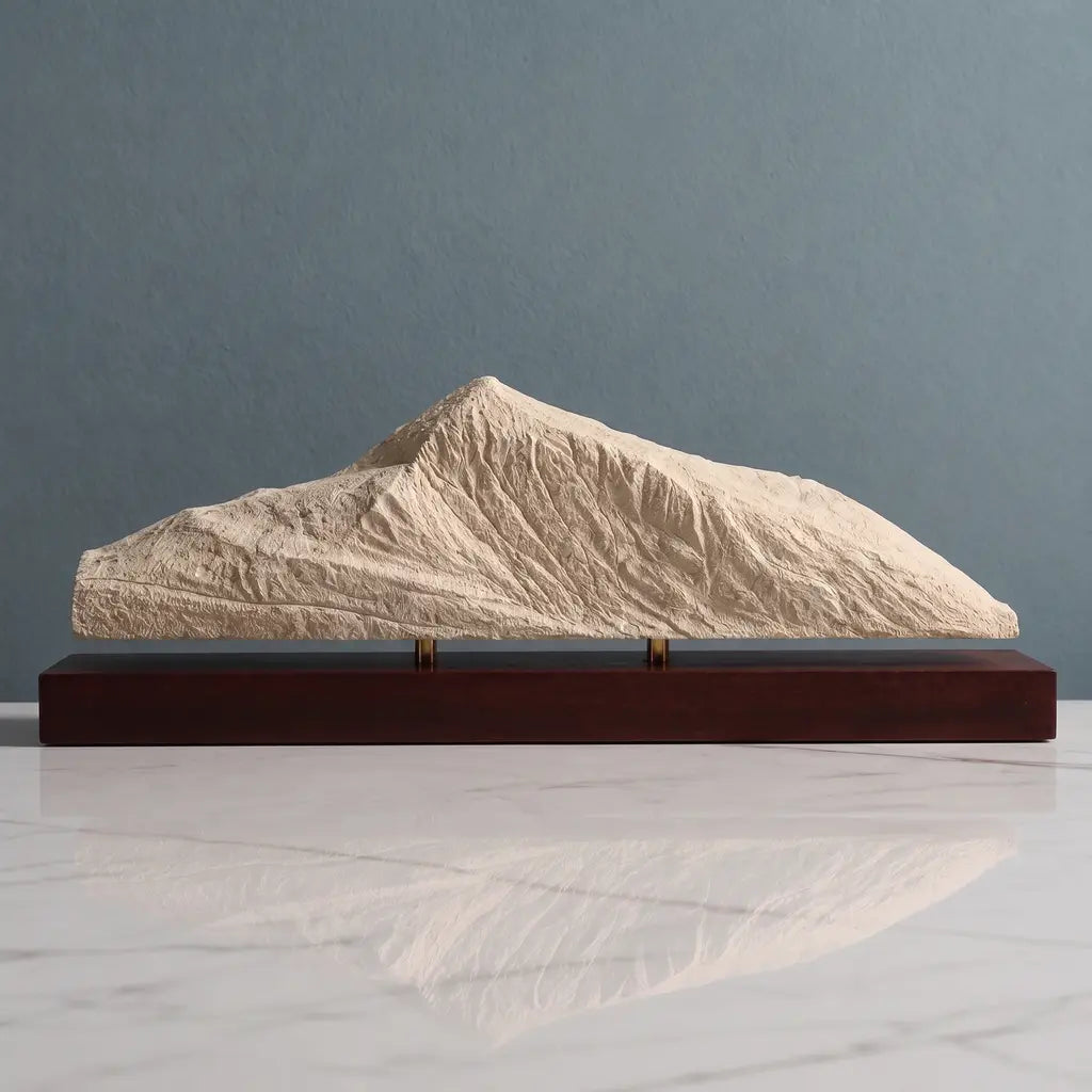 Hoverla Sculpture Sculpted Peaks
