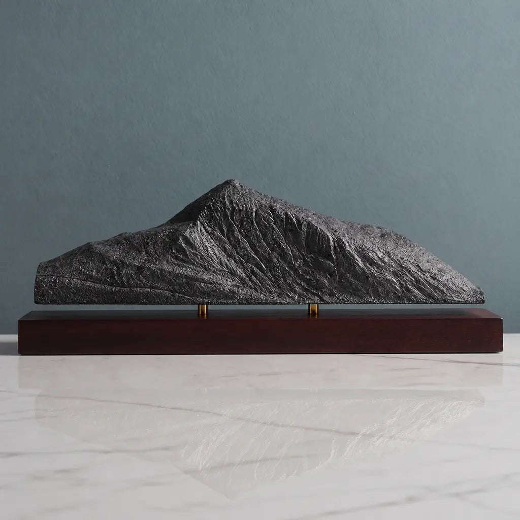 Hoverla Sculpture Sculpted Peaks