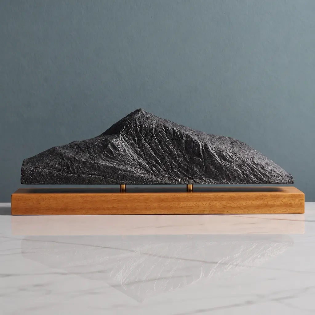 Hoverla Sculpture Sculpted Peaks