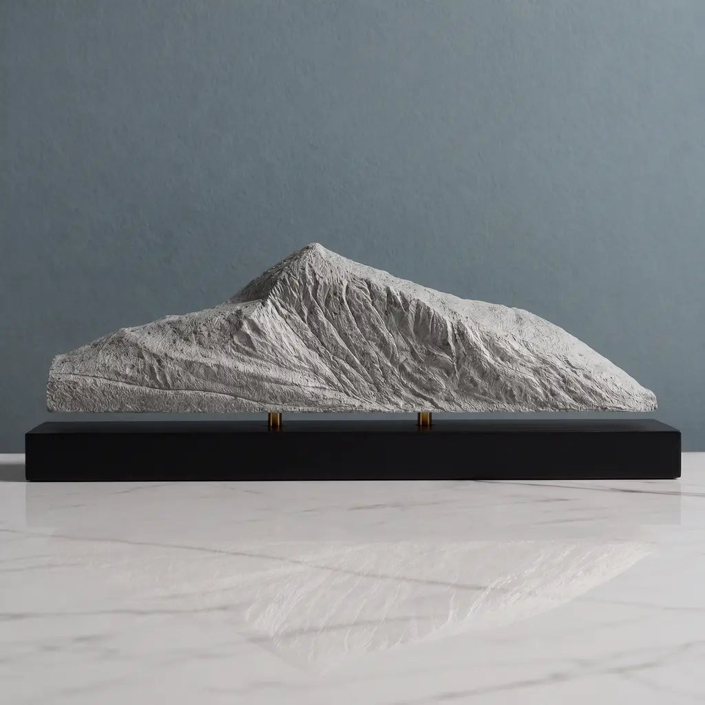 Hoverla Sculpture Sculpted Peaks