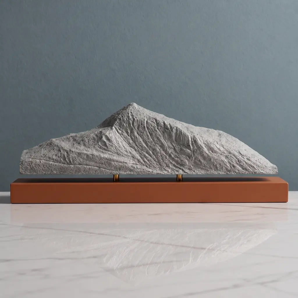 Hoverla Sculpture Sculpted Peaks