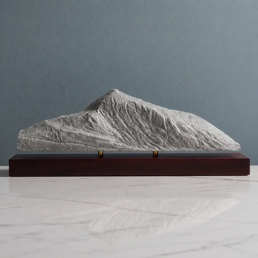 Hoverla Sculpture Sculpted Peaks
