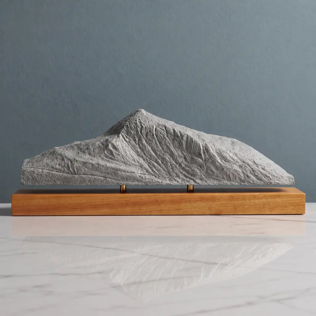 Hoverla Sculpture Sculpted Peaks