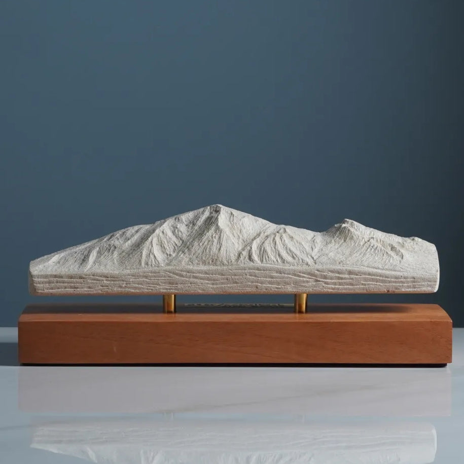 Sculpted Peaks Sculpture IMPF 131