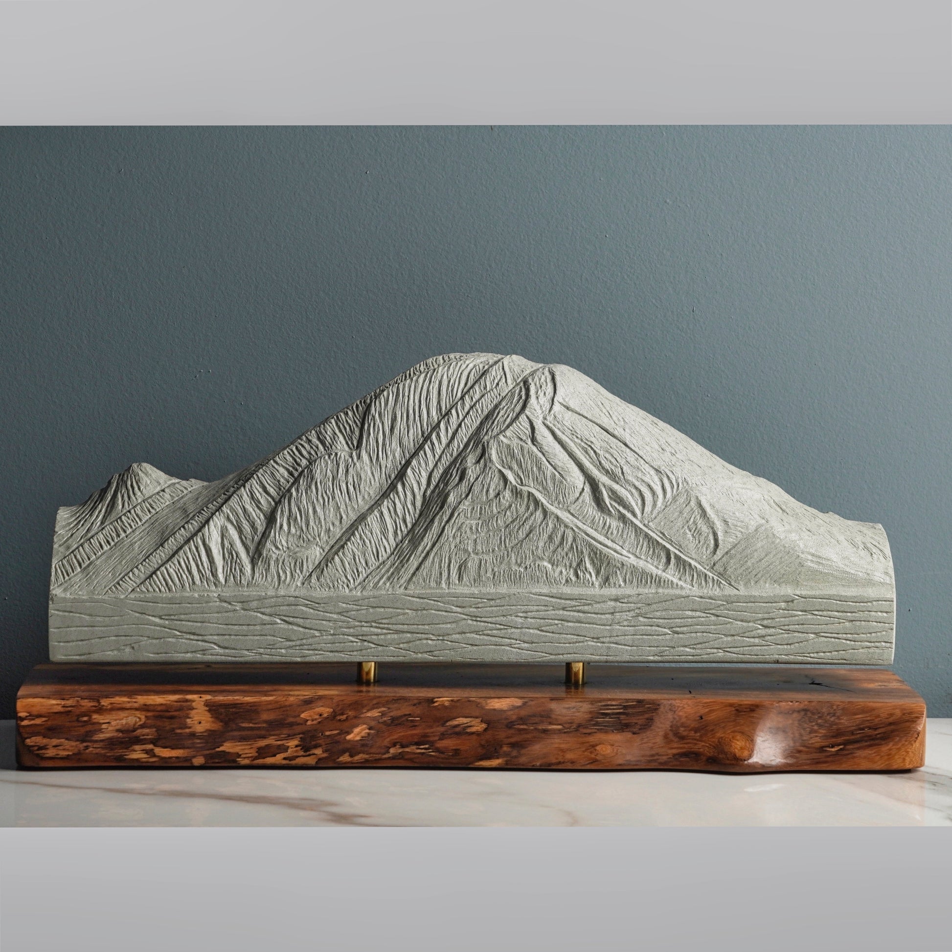 Sculpted Peaks Sculpture IMPF 260