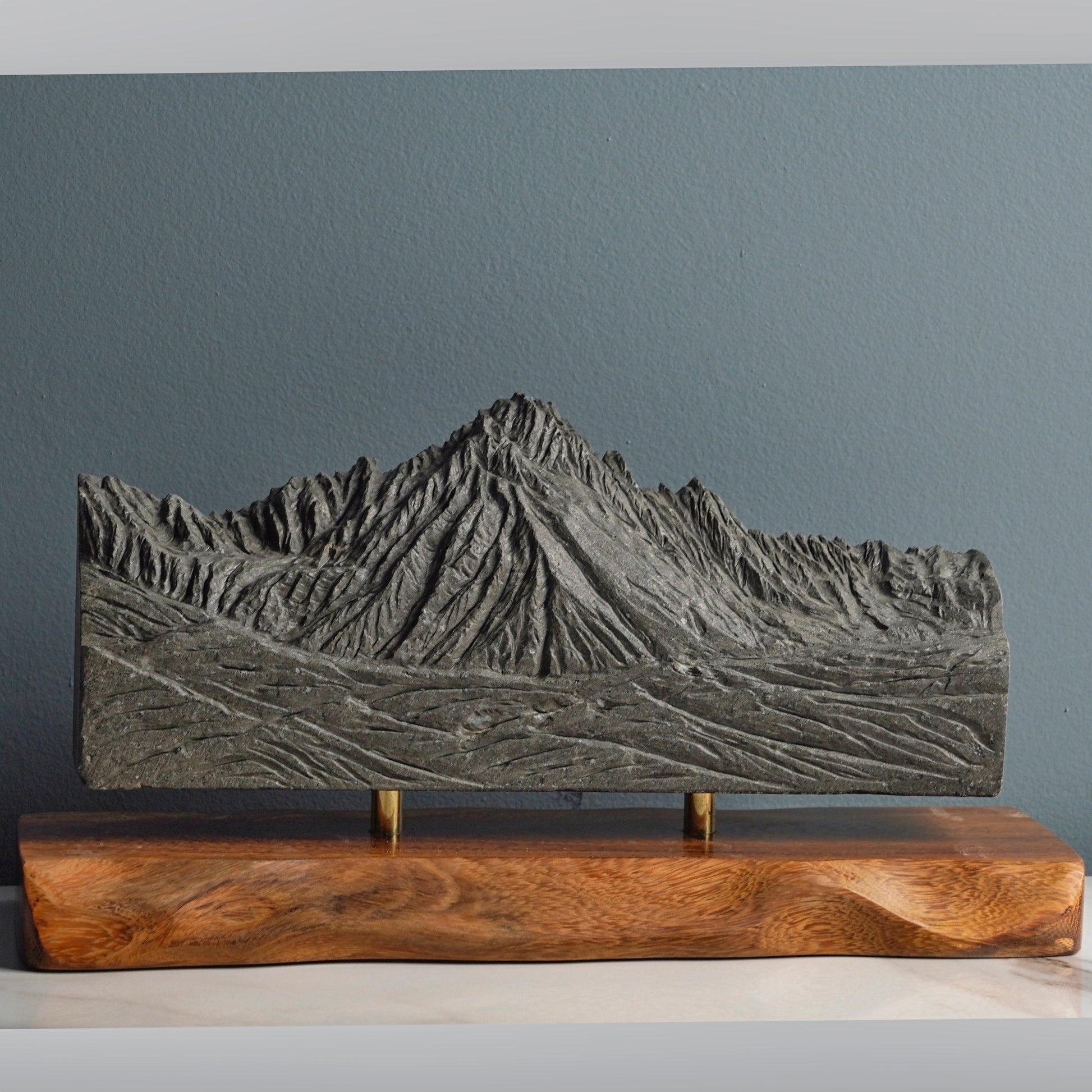 Sculpted Peaks Sculpture IMPF 283