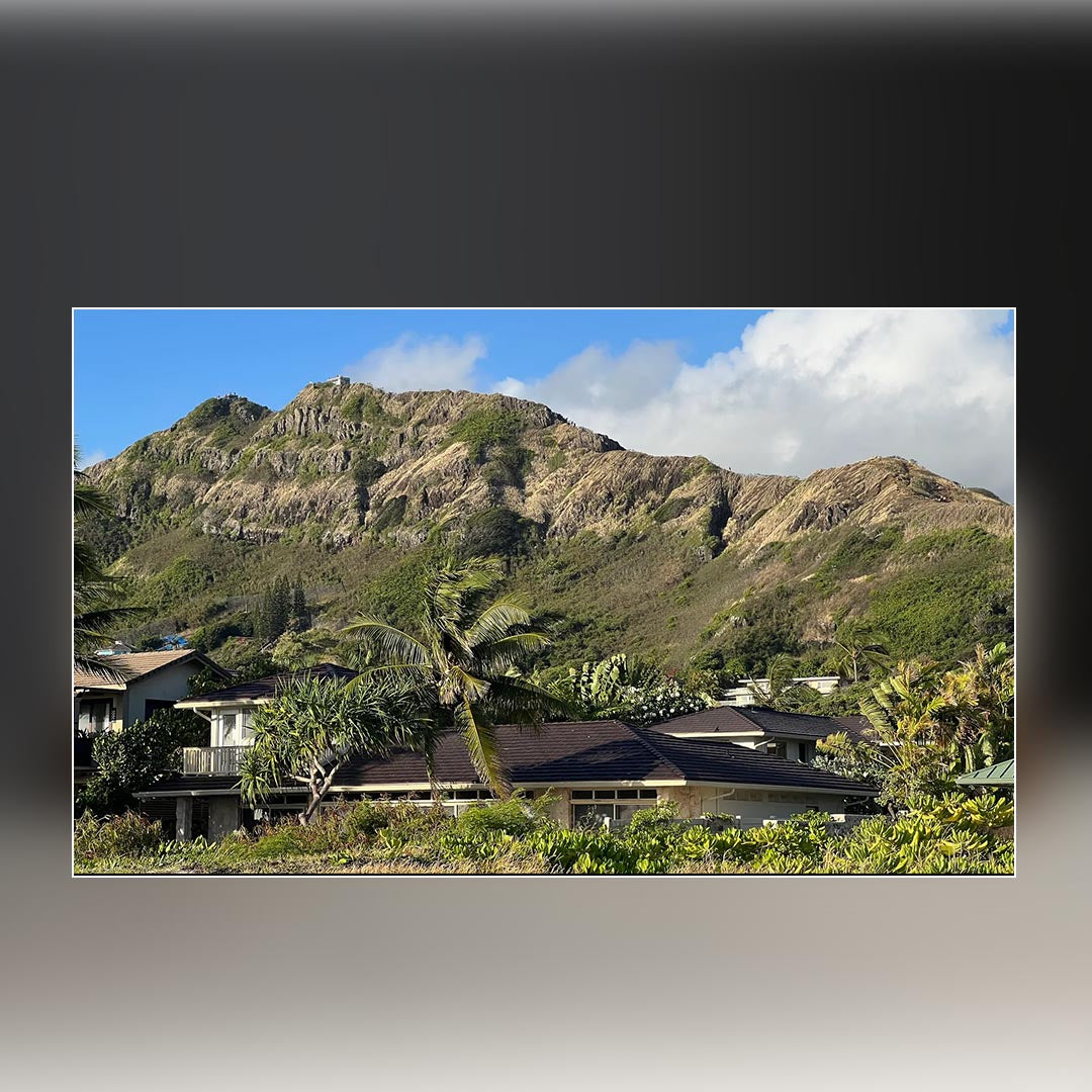 Ka-Iwa Range (Oahu, Hawaii) Sculpture Sculpted Peaks