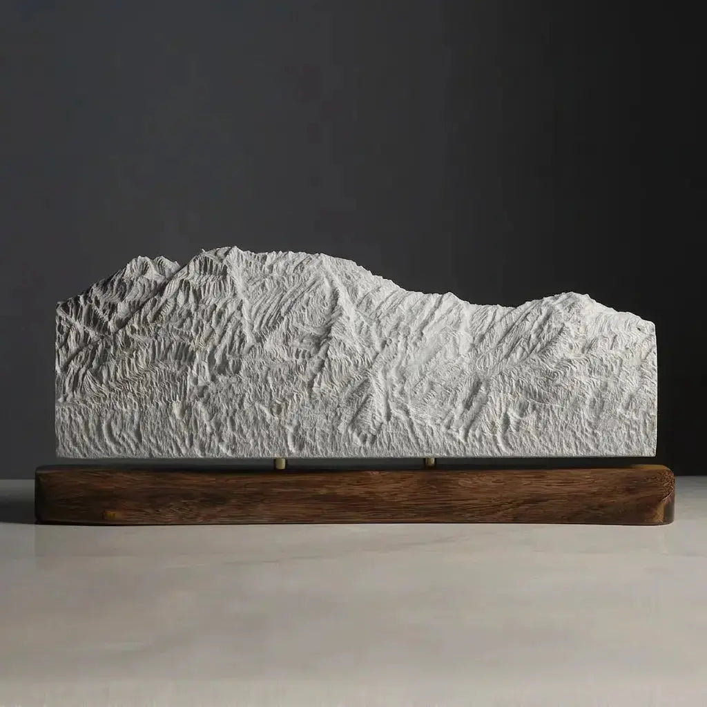 Ko'olau Range Sculpture (Lanikai, Hawaii) Sculpted Peaks