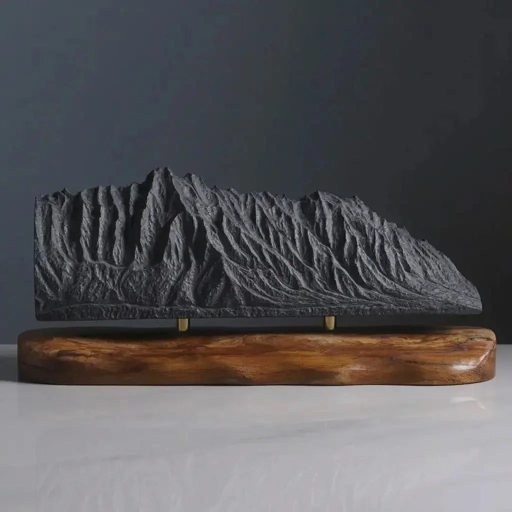 Koʻolau Range Sculpture (Kāne'ohe Bay, Hawaii) Sculpted Peaks