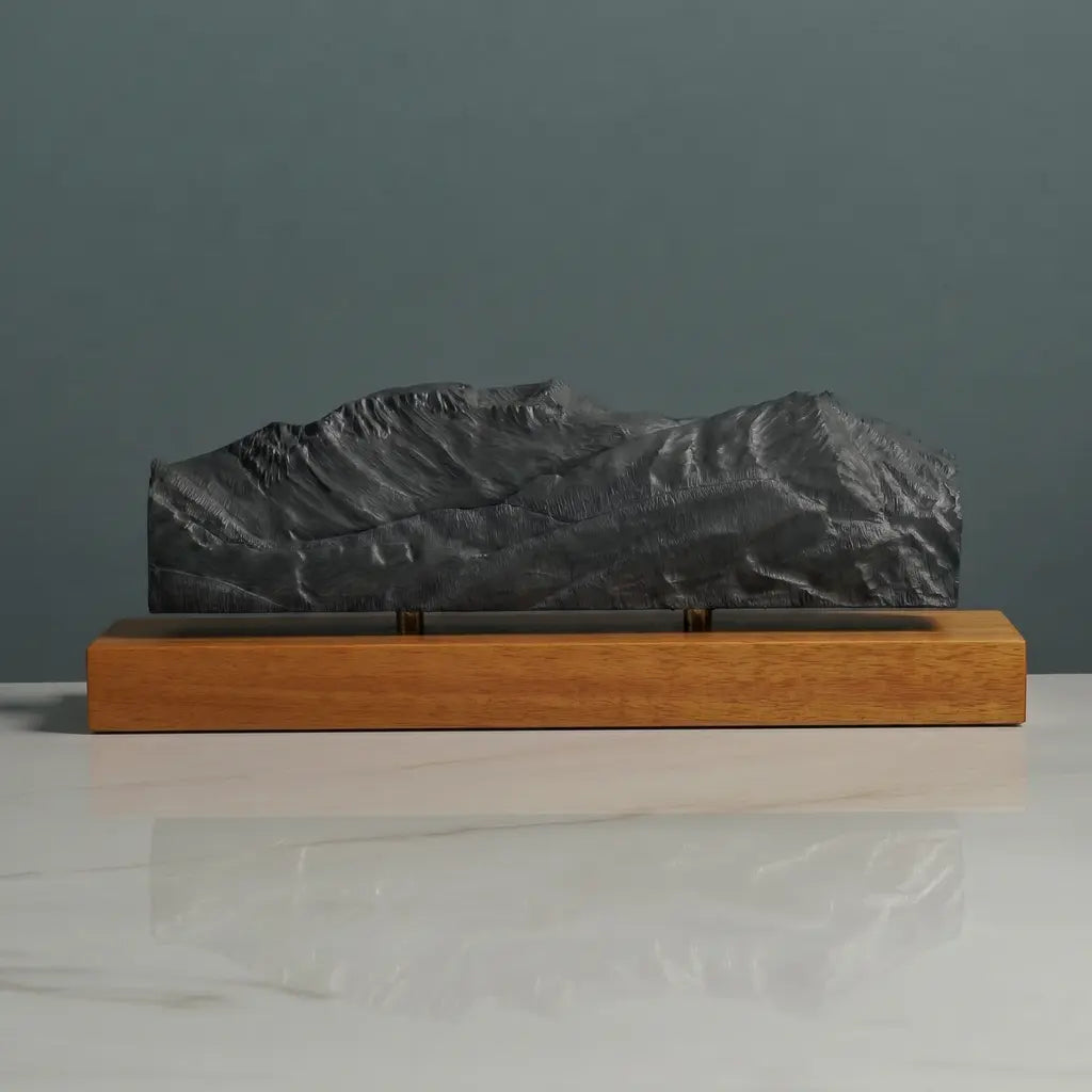 Mammoth Mountain Sculpture (Eastern Sierra, California) Sculpted Peaks