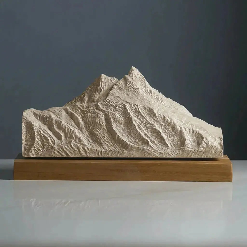 Manaslu Sculpture (Mansiri Himal, Nepal) Sculpted Peaks