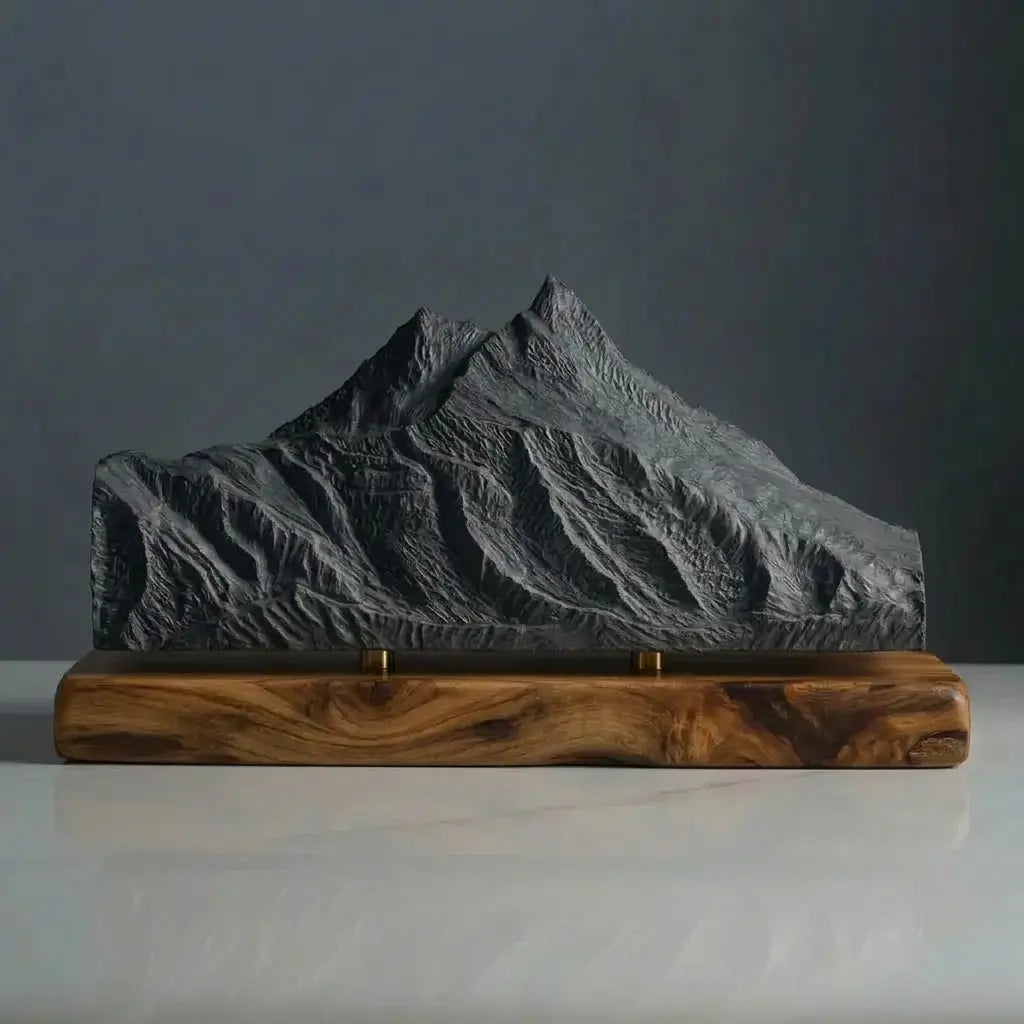 Manaslu Sculpture (Mansiri Himal, Nepal) Sculpted Peaks