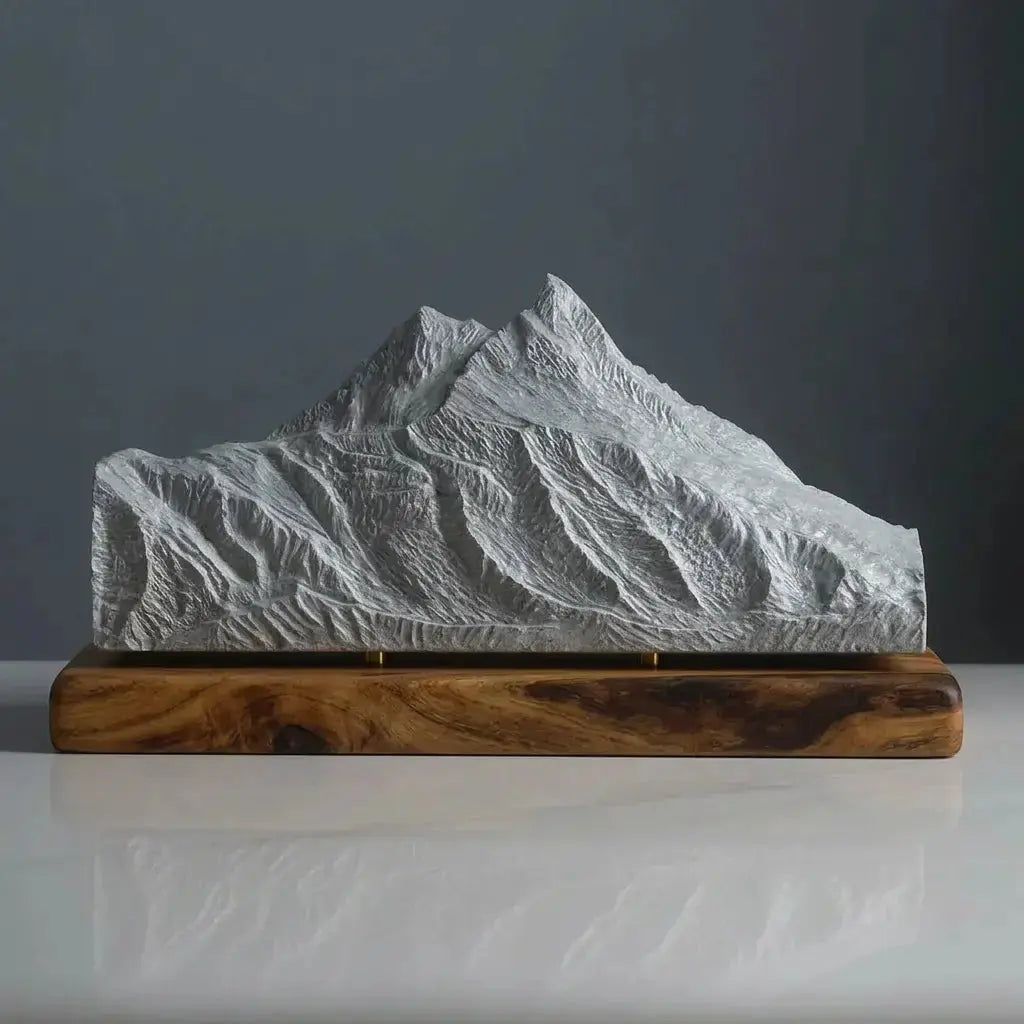 Manaslu Sculpture (Mansiri Himal, Nepal) Sculpted Peaks