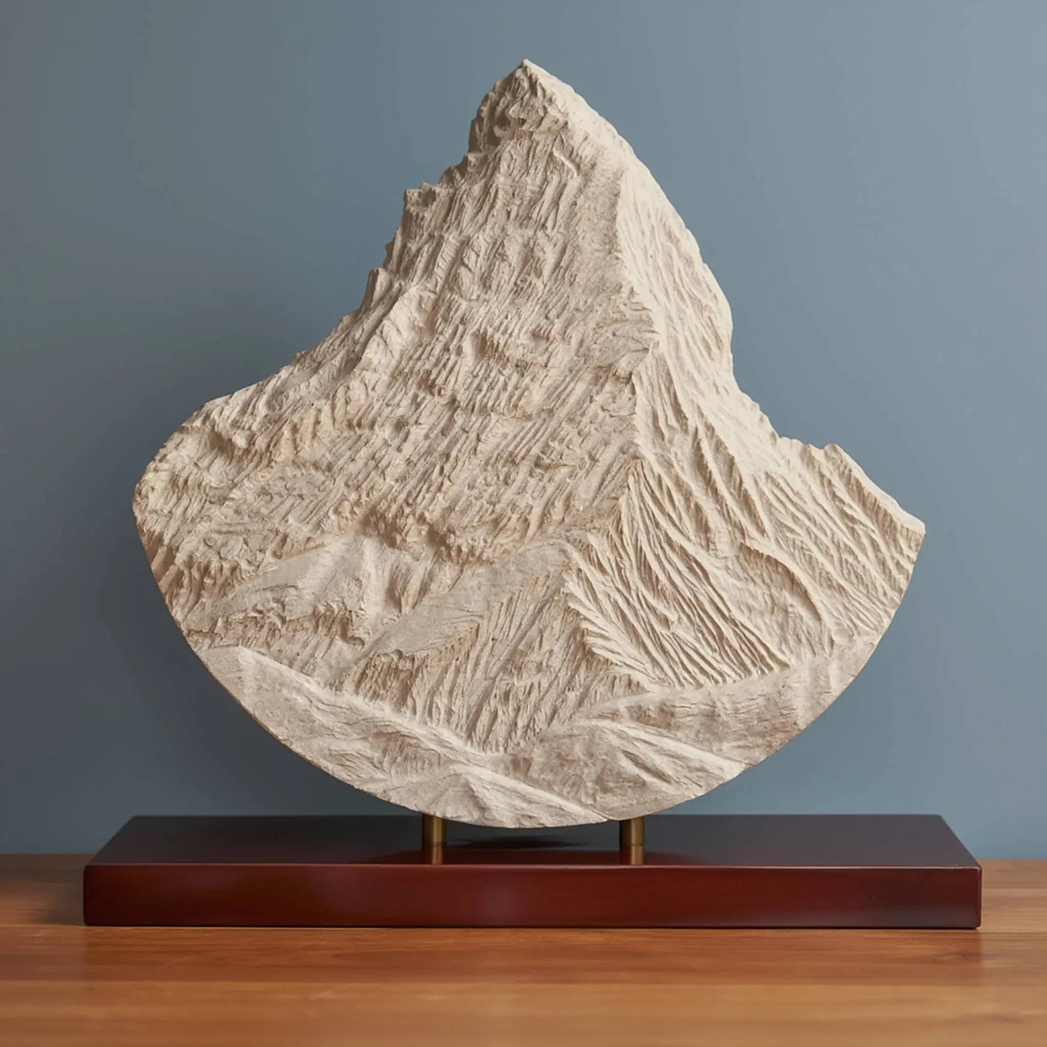 Matterhorn Sculpture (Rounded Bottom) Sculpted Peaks