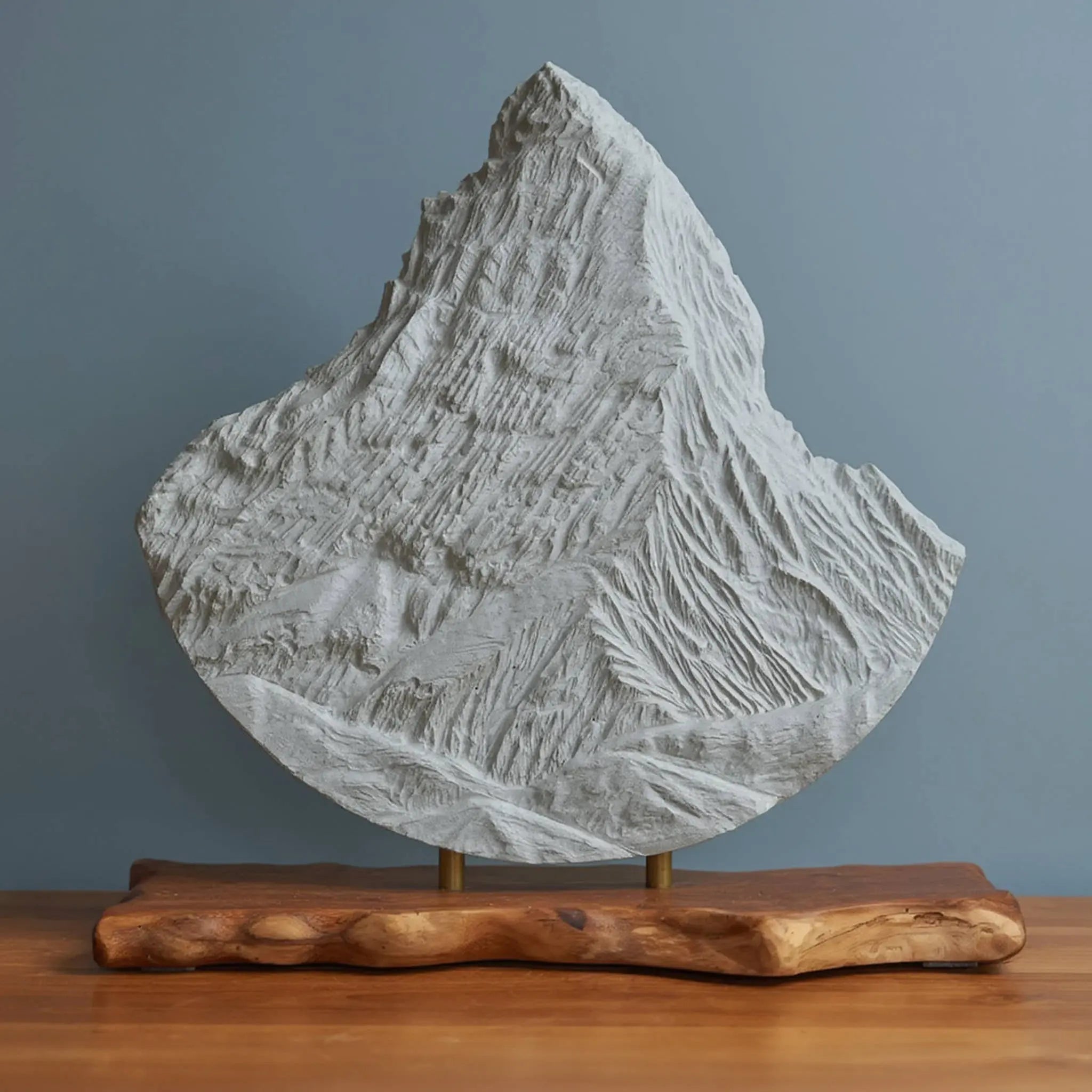 Matterhorn Sculpture (Rounded Bottom) Sculpted Peaks