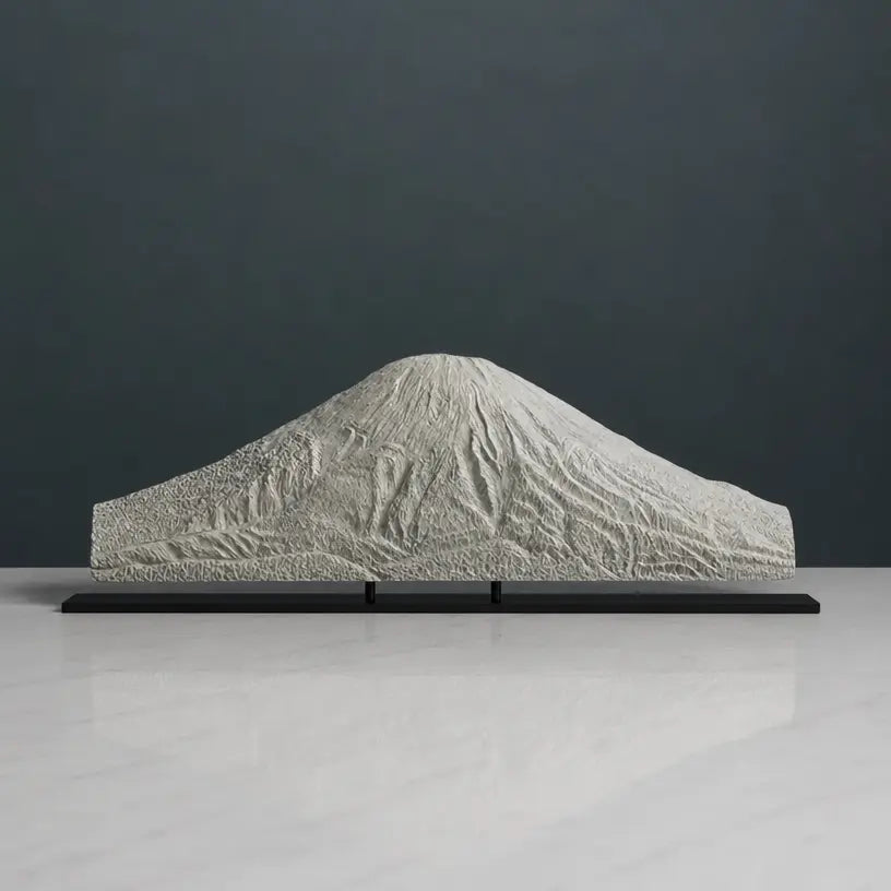 Mount Shiribetsu Sculpture (Hokkaido, Japan) Sculpted Peaks