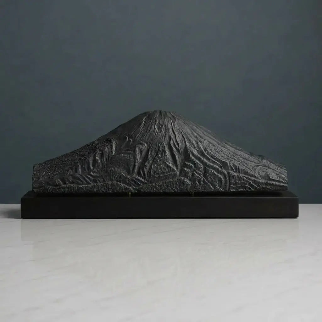 Mount Shiribetsu Sculpture (Hokkaido, Japan) Sculpted Peaks