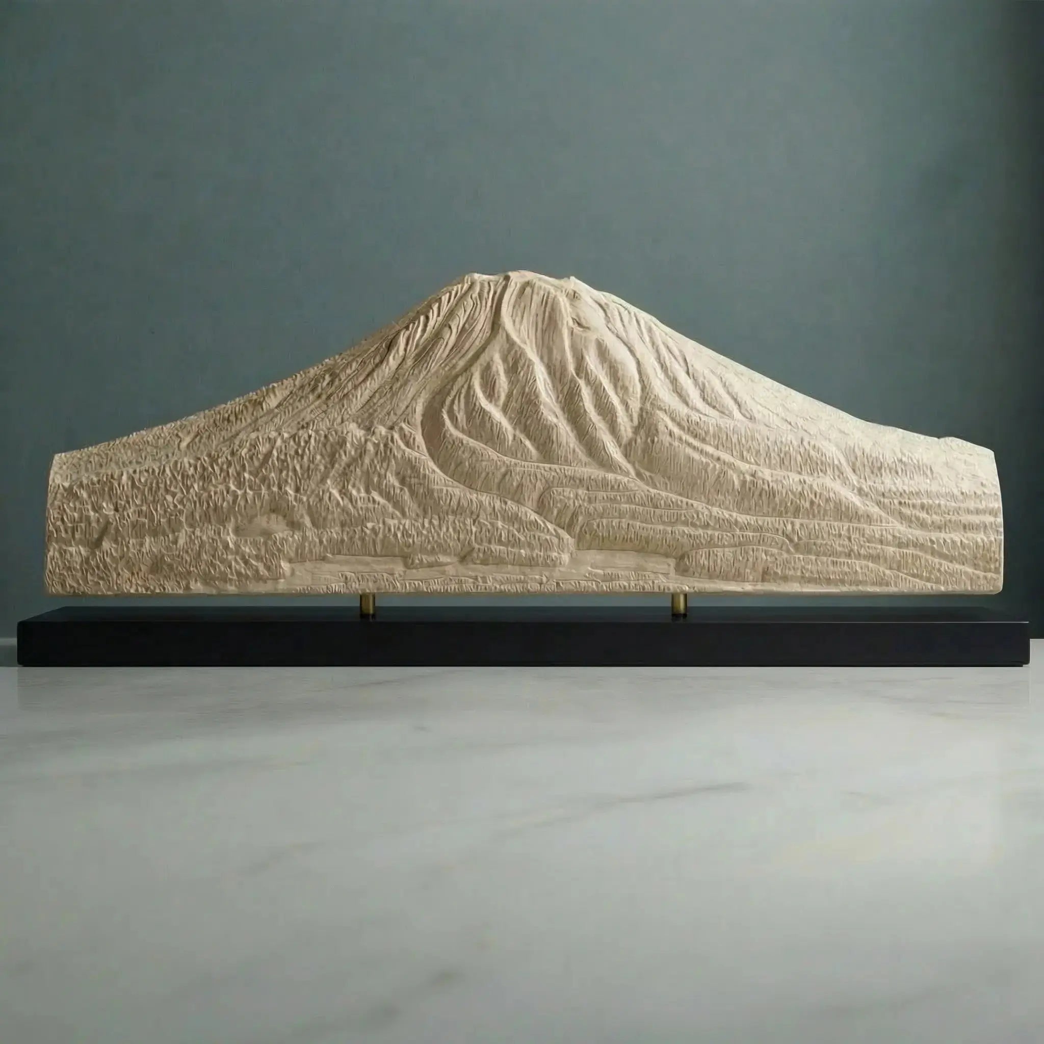 Mount Yotei Sculpture (Hokkaido, Japan) Sculpted Peaks
