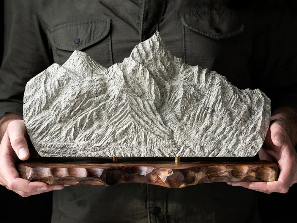 Mountaineering Everest Sculpture | Sculpted Peaks