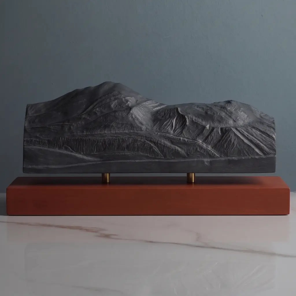 Niseko Annupuri Sculpture - Niseko United Sculpted Peaks