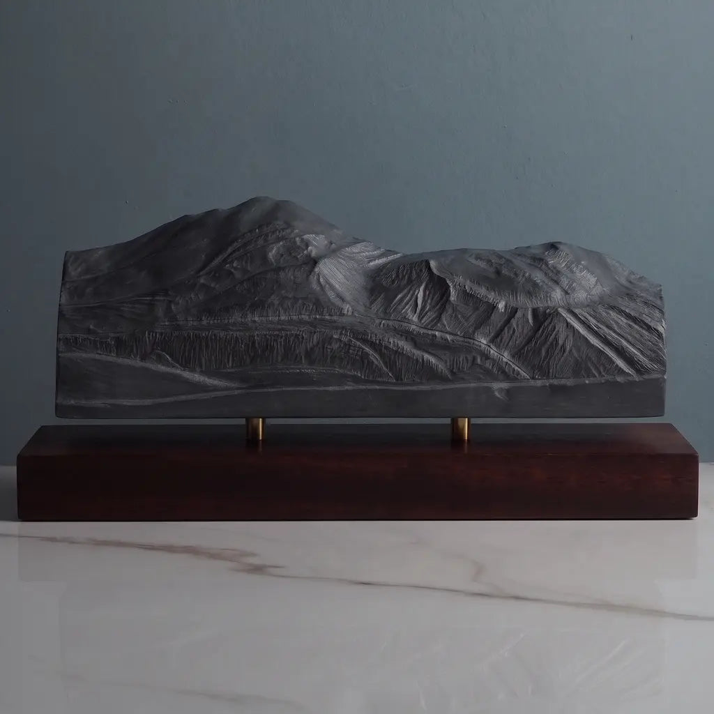 Niseko Annupuri Sculpture - Niseko United Sculpted Peaks