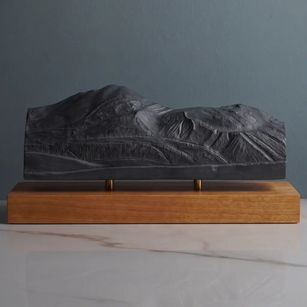 Niseko Annupuri Sculpture - Niseko United Sculpted Peaks
