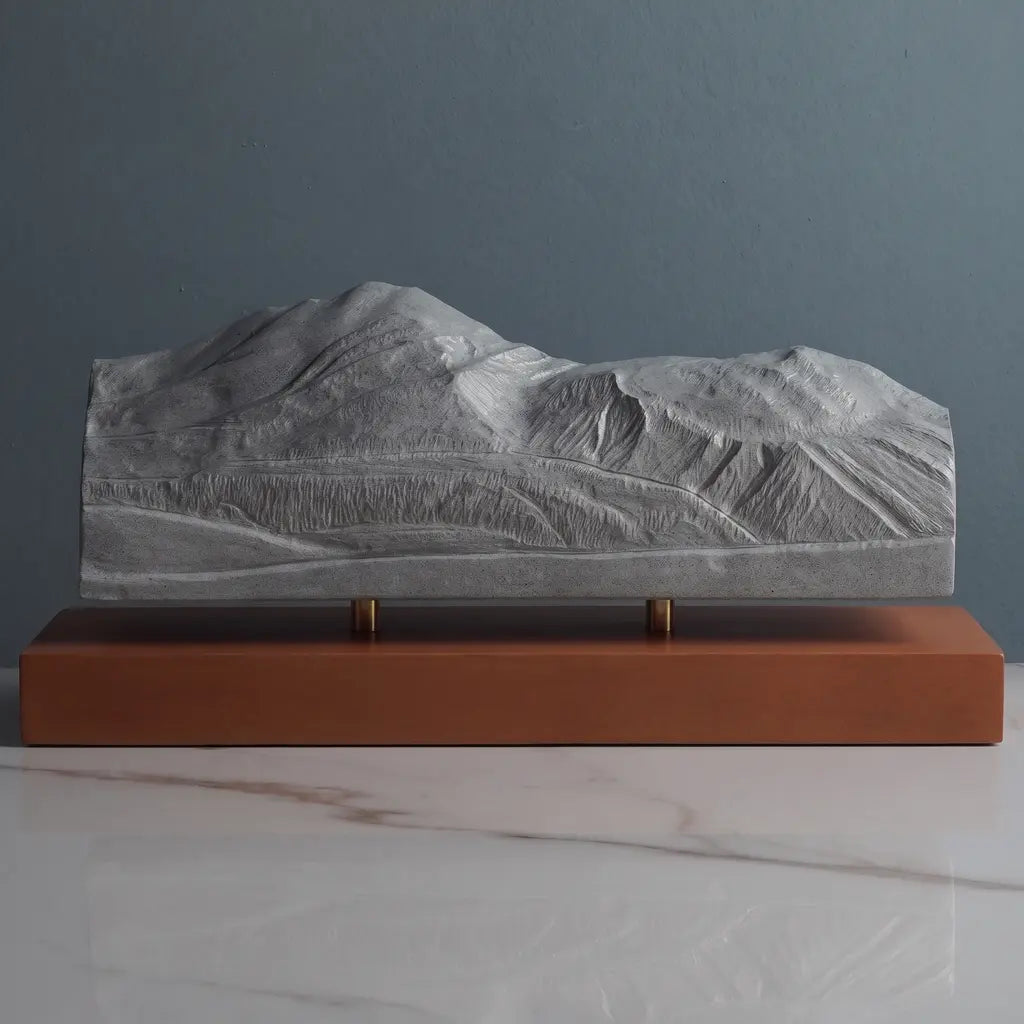 Niseko Annupuri Sculpture - Niseko United Sculpted Peaks