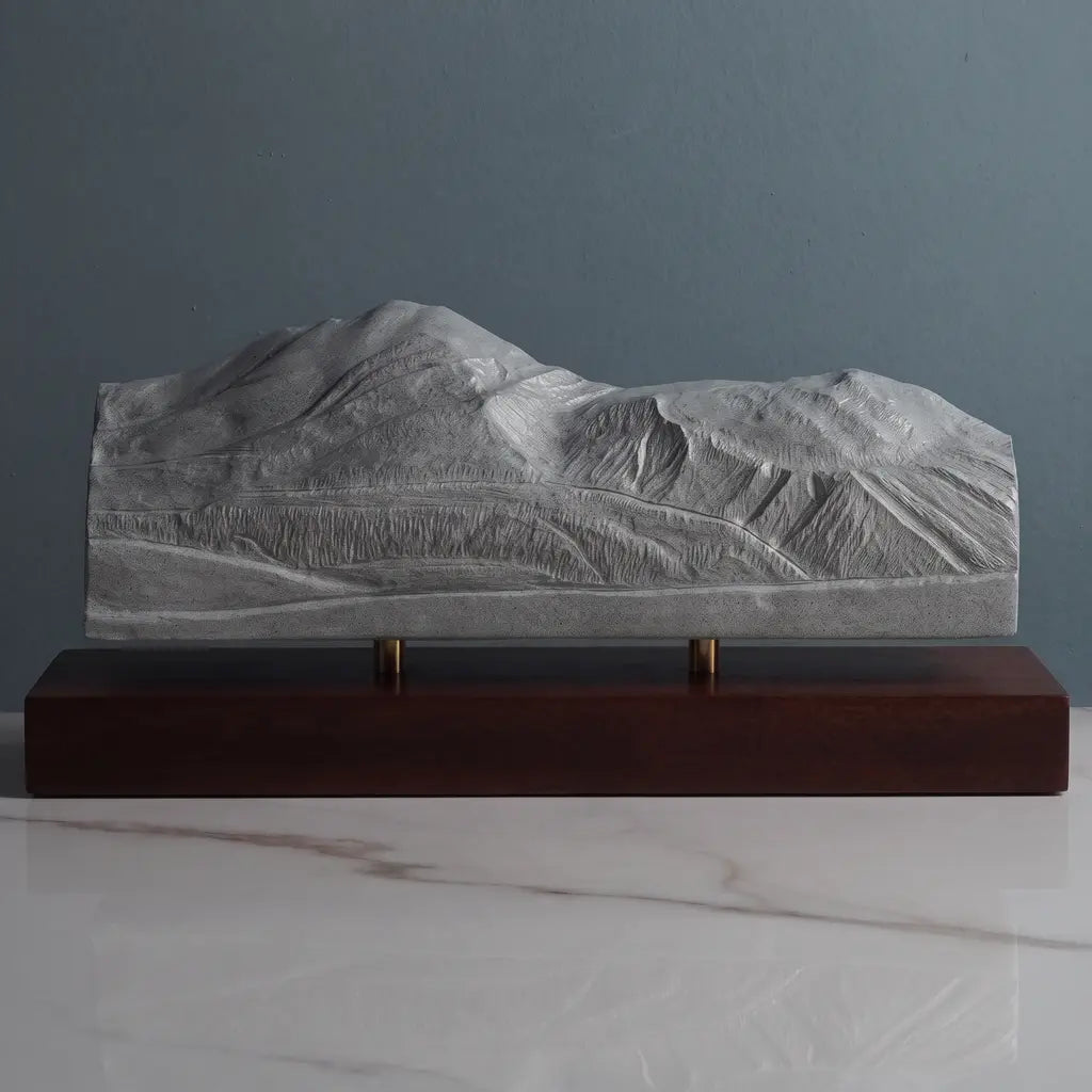 Niseko Annupuri Sculpture - Niseko United Sculpted Peaks