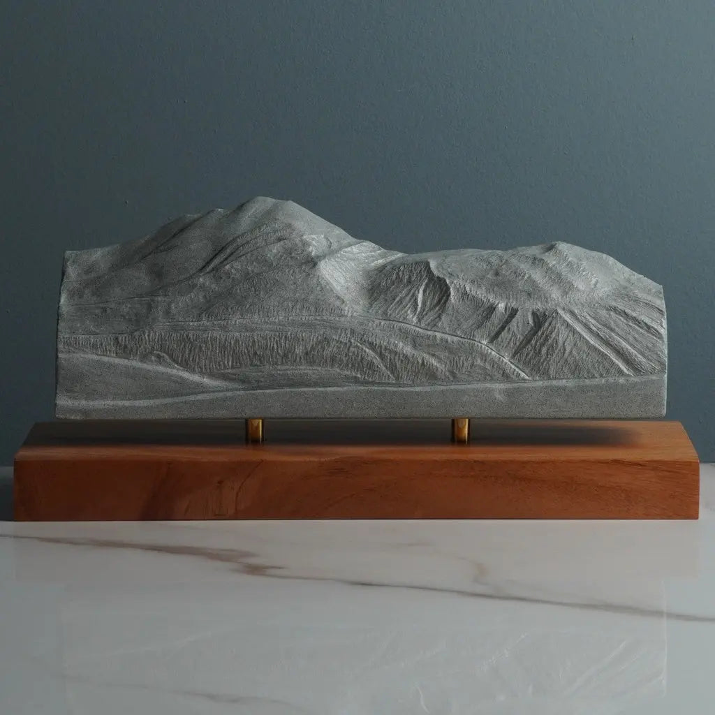 Niseko Annupuri Sculpture - Niseko United Sculpted Peaks